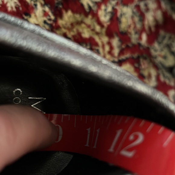 NWOT display heels size 11 or 12 - Picture 3 of 8